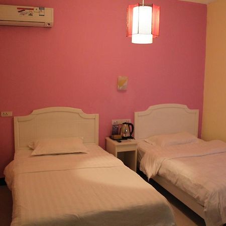 Yangshuo Romantic Inn Янгшуо Екстериор снимка