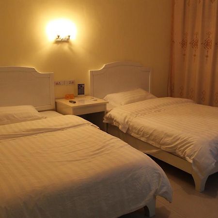 Yangshuo Romantic Inn Янгшуо Екстериор снимка