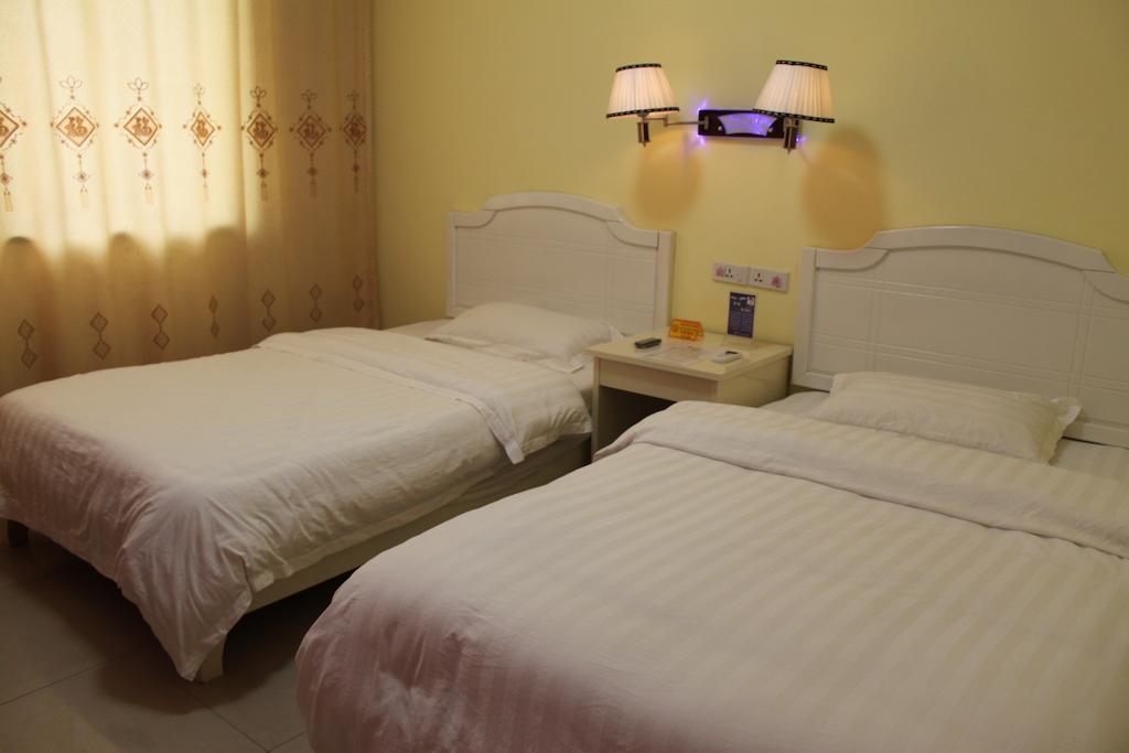 Yangshuo Romantic Inn Янгшуо Екстериор снимка
