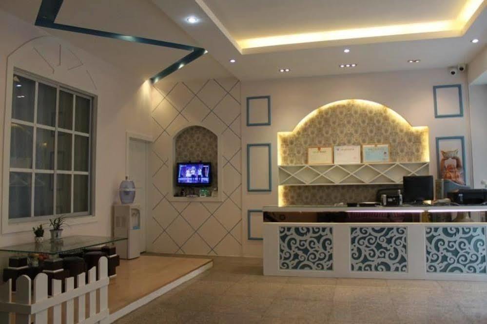 Yangshuo Romantic Inn Янгшуо Екстериор снимка