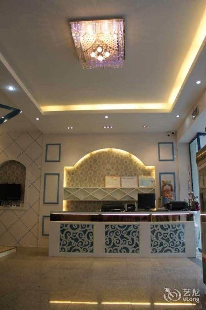 Yangshuo Romantic Inn Янгшуо Екстериор снимка