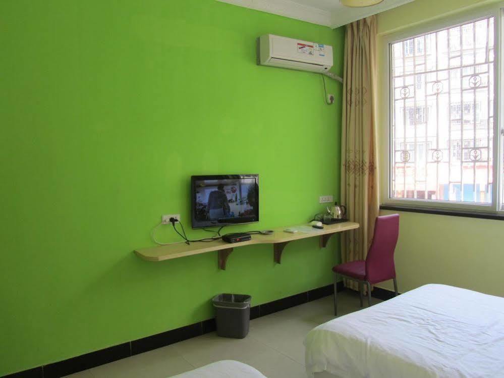 Yangshuo Romantic Inn Янгшуо Екстериор снимка