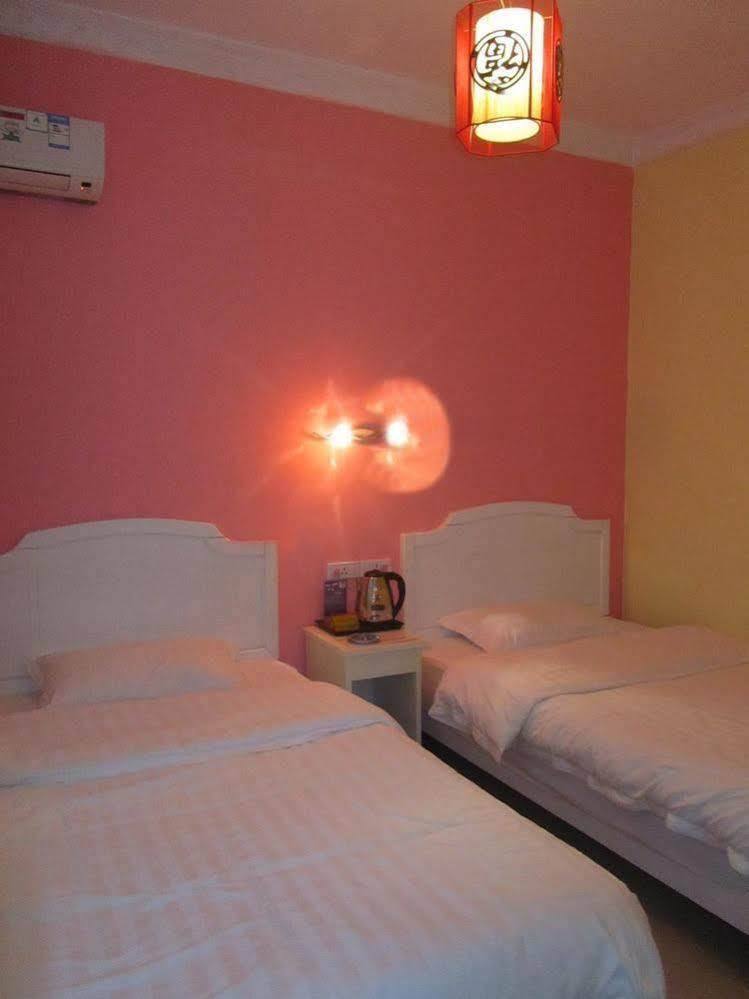 Yangshuo Romantic Inn Янгшуо Екстериор снимка