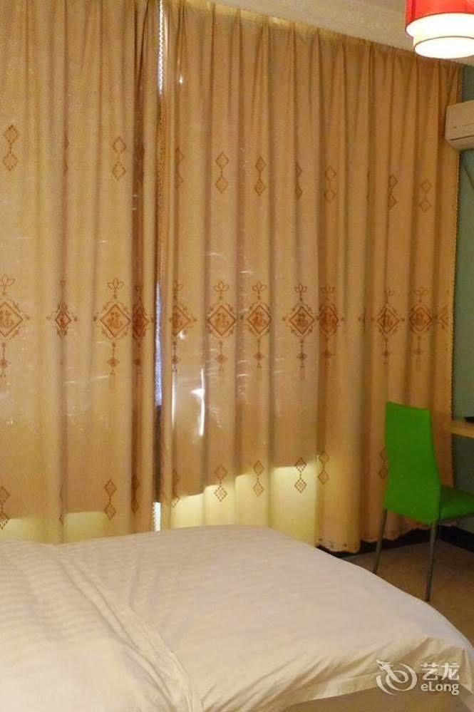 Yangshuo Romantic Inn Янгшуо Екстериор снимка